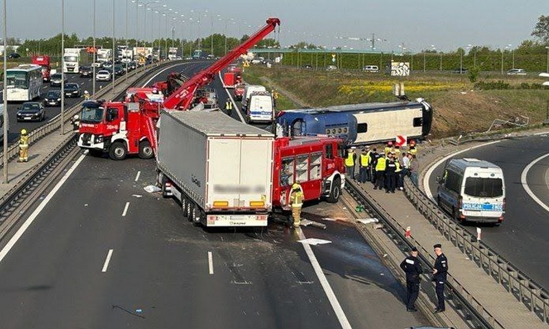 ДТП с участием автобуса под Варшавой, 29 апреля 2025 года. Фото из приграничного чата