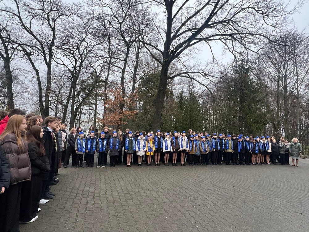 Открытие QR-кода в гимназии №6 Бреста. Фото: Брестский горисполком