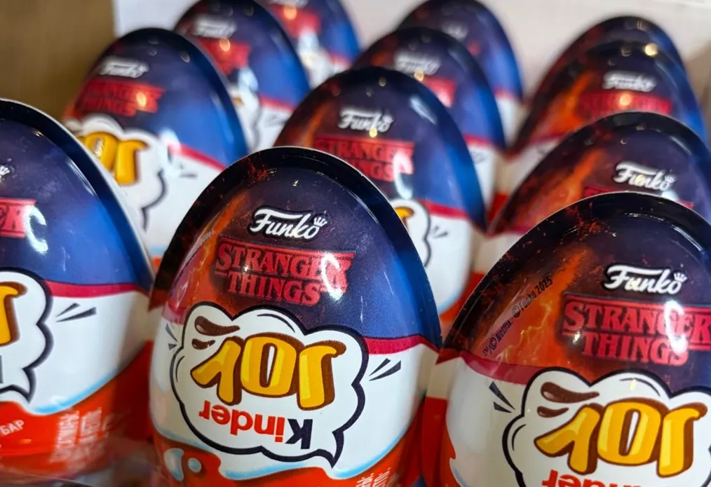 Лимитированные яйца Kinder по сериалу «Очень странные дела» (Stranger Things). 