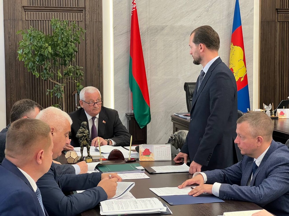 Петр Пархомчик в своем кабинете 9 сентября 2025 года